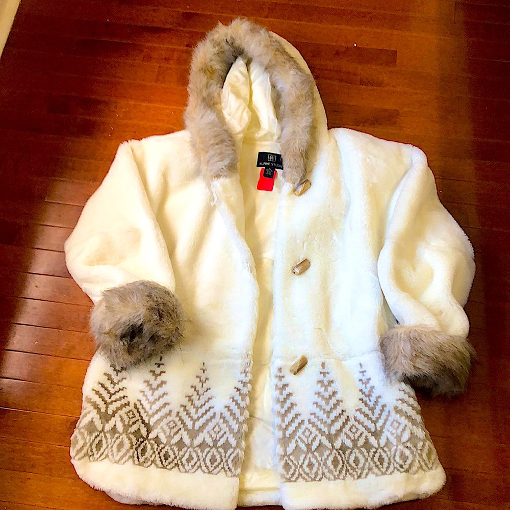Alpine Studio White/ off-white. Faux fur coat. Lands mid-thigh.